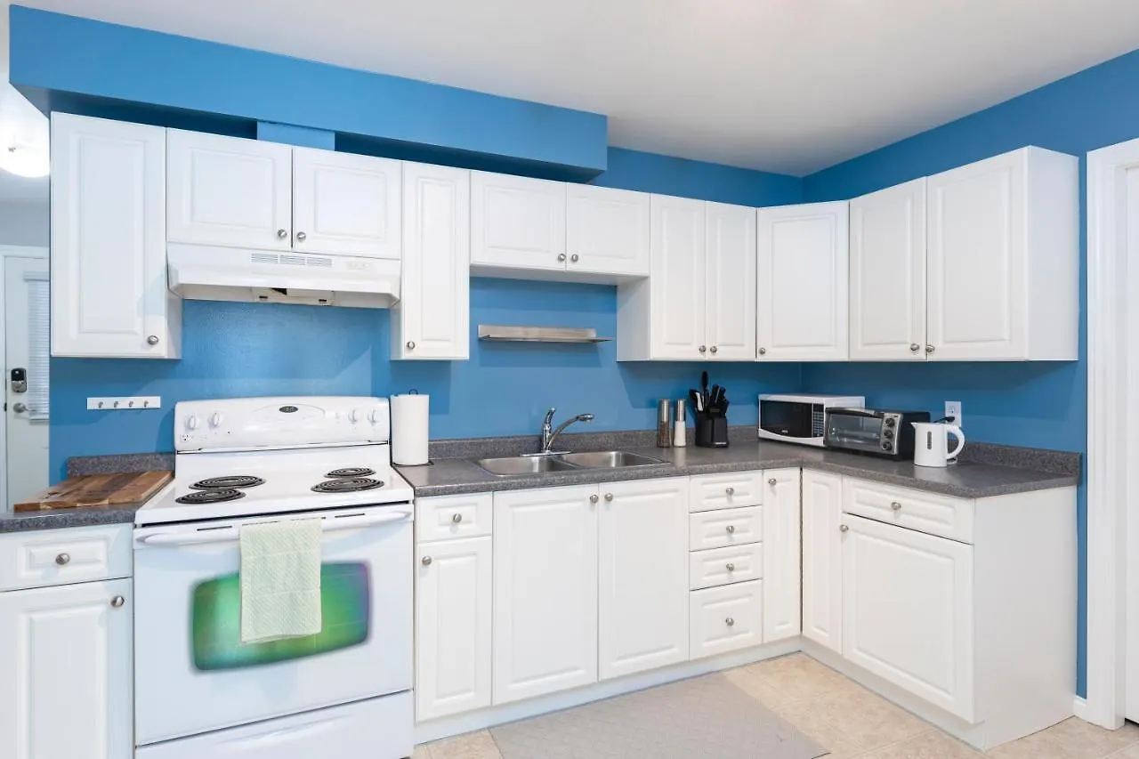 Newly Furnished 2 Bd-1 Wc Centrally Located In Langford Victoria Sleeps 6