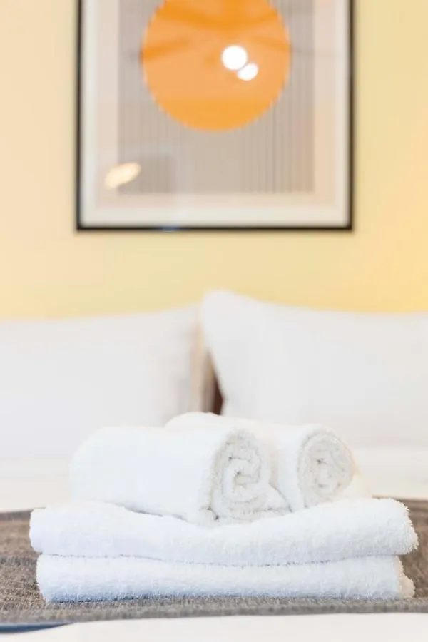 Newly Furnished 2 Bd-1 Wc Centrally Located In Langford Victoria Sleeps 6 Kanada