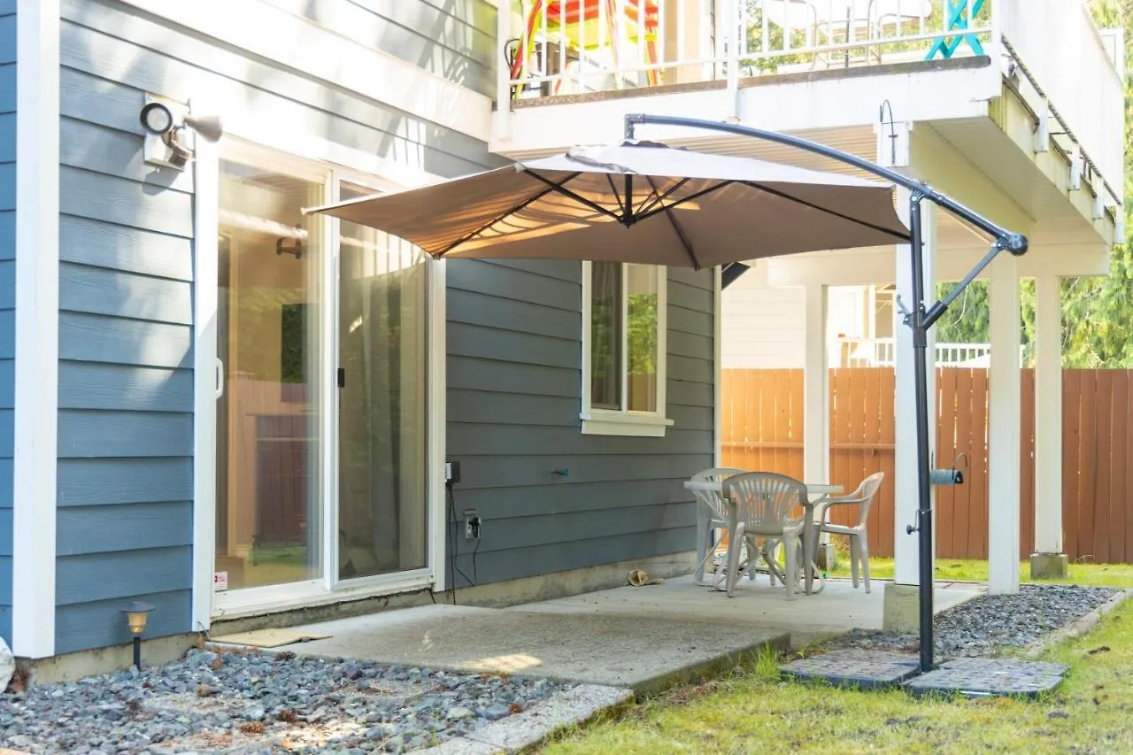 Nyaraló Newly Furnished 2 Bd-1 Wc Centrally Located In Langford Victoria Sleeps 6 Kanada